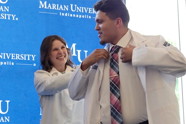 MU-COM student receives white coat